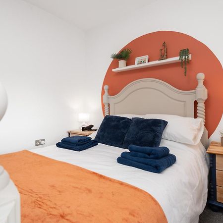 Вилла Shawe House - 10 Minute Mcr Airport - Free Parking Уизеншо Номер фото